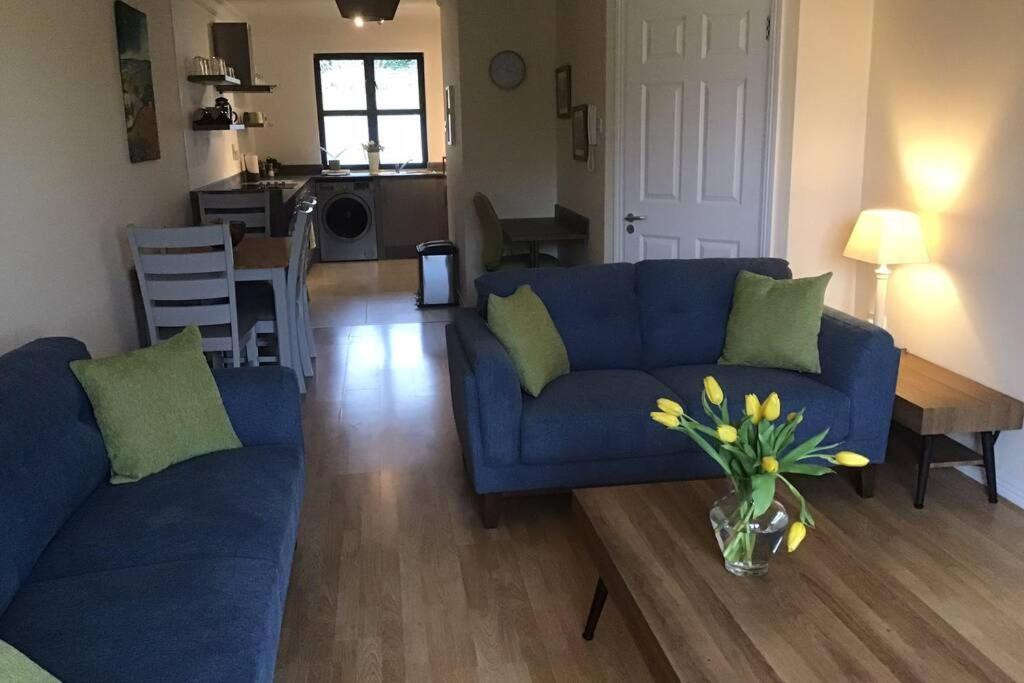 Waterfront Apartment Completely Refurbished Westport Zewnętrze zdjęcie